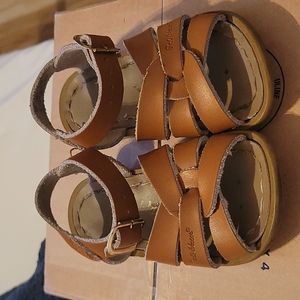 Salt Water Sandals size 6 in brown